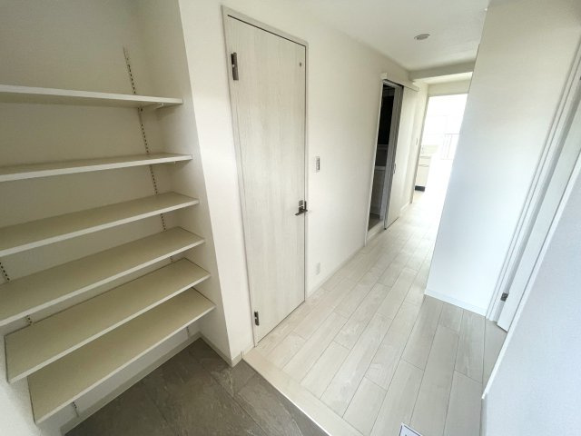 ルネ須磨の玄関|シンプルで使いやすい玄関です