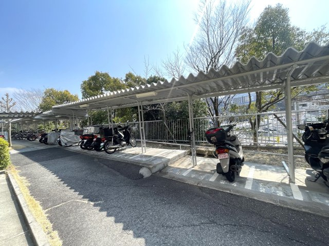 ルネ須磨の駐輪場