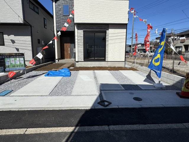 流山市加１丁目新築戸建【流山北小学校：2分】の駐車場|1号棟駐車スペース・並列2台駐車可