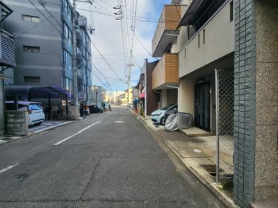 グランドパレス円町の周辺|前面道路