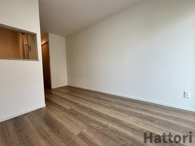 ウェルスクエア池田天神の居間・リビング