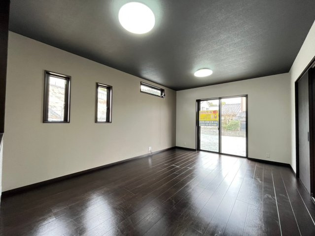 古麓町戸建ての居間・リビング