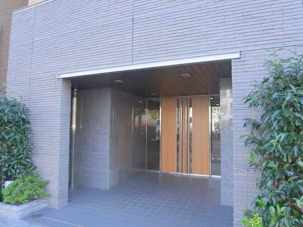 エルステージ月島アトラージュ　5階　角　部屋　リ　ノベーションのエントランス