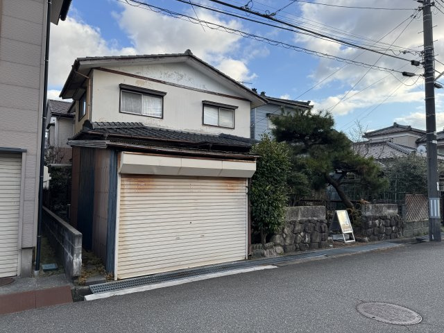 東区石山3丁目　売地