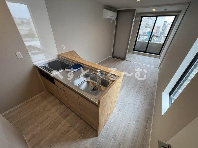 ブロンテ明石本町の居間・リビング