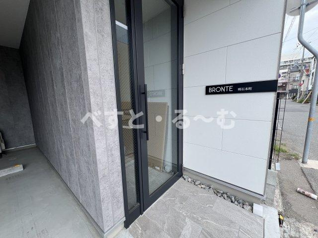 ブロンテ明石本町のエントランス