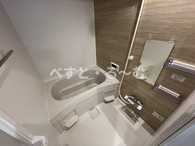 ブロンテ明石本町の浴室