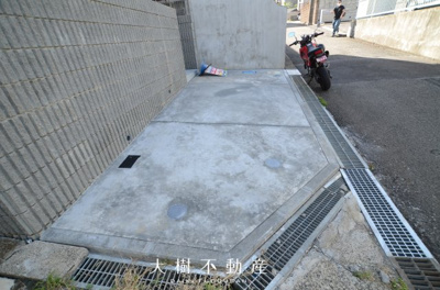 【駐車場】 | 座間市立野台2丁目　新築戸建て　全１棟【仲介手数料無料】
