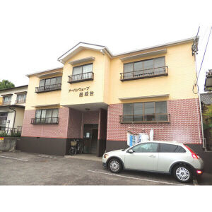 アーバンウェーブ岩成台の外観