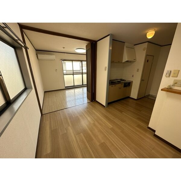 アーバンウェーブ岩成台の内装