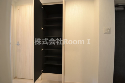 【玄関】 | プレジオ鎗屋町 | ゆったりとした玄関です