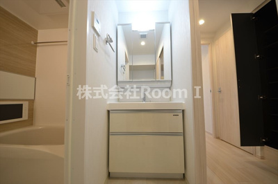 【洗面所】 | プレジオ鎗屋町 | ゆったりとスペースのある洗面所