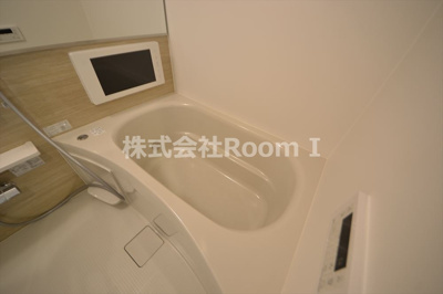 【浴室】 | プレジオ鎗屋町 | ゆったり過ごせるお風呂です