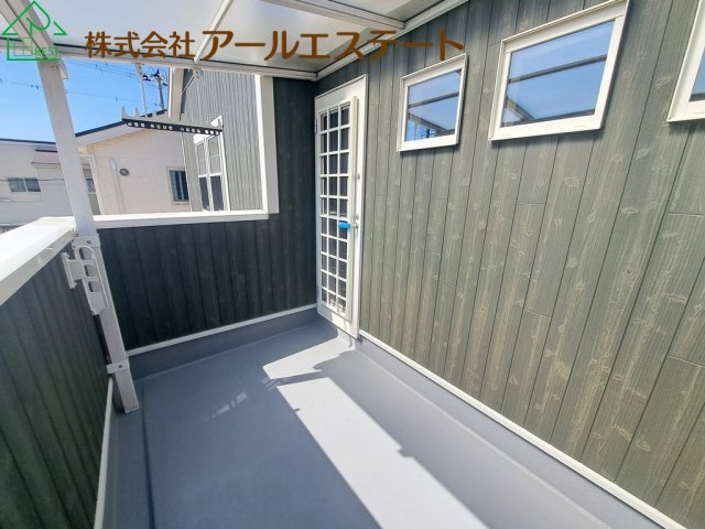 高砂市荒井町小松原3丁目　　山陽電鉄「荒井駅」徒歩13分のバルコニー