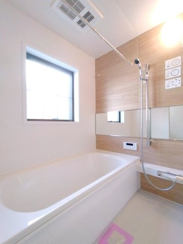 横浜市栄区公田町戸建②の浴室|お風呂です