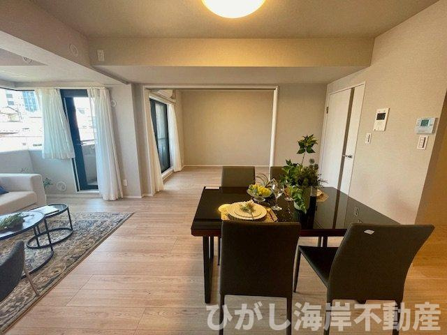 ライオンズマンション茅ヶ崎中央公園の居間・リビング|新規リフォーム完了！　16.7帖　LDK