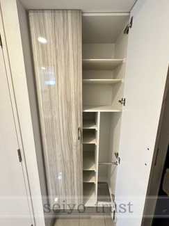 【玄関】 | ブランシエスタ河原町