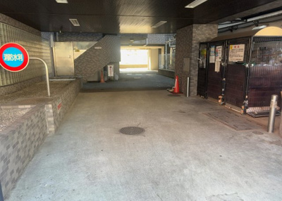 【内装】 | ライオンズマンション相模原第７ | 共有部分は、住民なら誰もが使える設備のこと。例えば駐車場やエレベーター、インターネット設備、セキュリティ設備などがあります。他にも、マンションの廊下・外部階段やエントランス・ゴミ置き場などがあります。