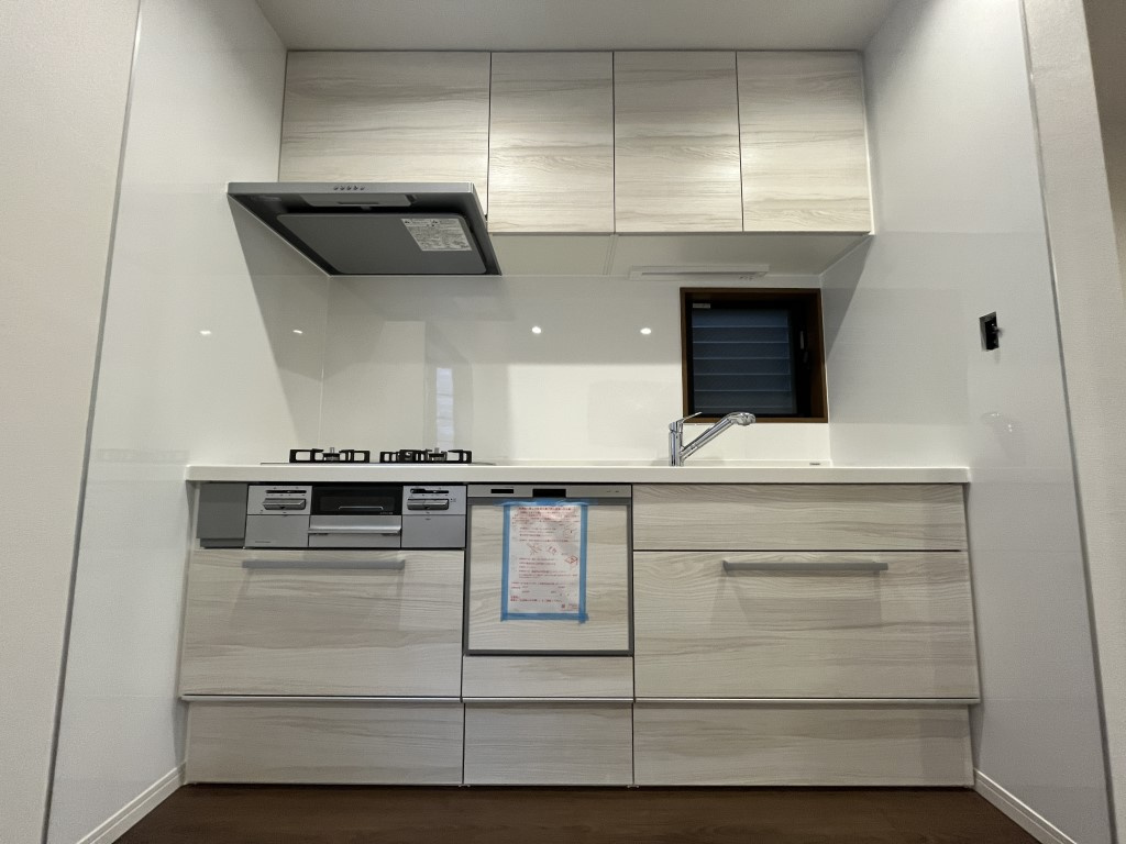 川崎市多摩区中野島四丁目戸建のキッチン|コンパクトなキッチンで掃除もラクラク