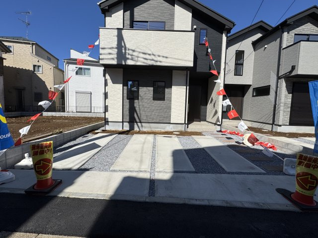 流山市加１丁目新築戸建【流山北小学校：2分】の駐車場|4号棟駐車スペース・並列2台駐車可