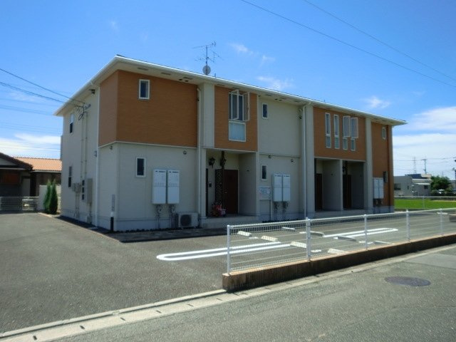 サン　セレーノの外観