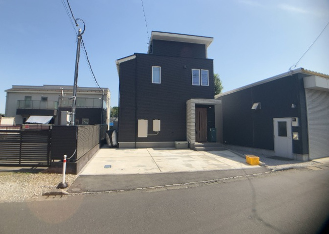 【外観】 | 物件の詳細については、現地を見てわかること以外に、役所や法務局などで調べないとわからないことがあります。そのため、現地に行く場合は、もしこの物件を買ったらどのような生活ができるかをイメージしましょう。
