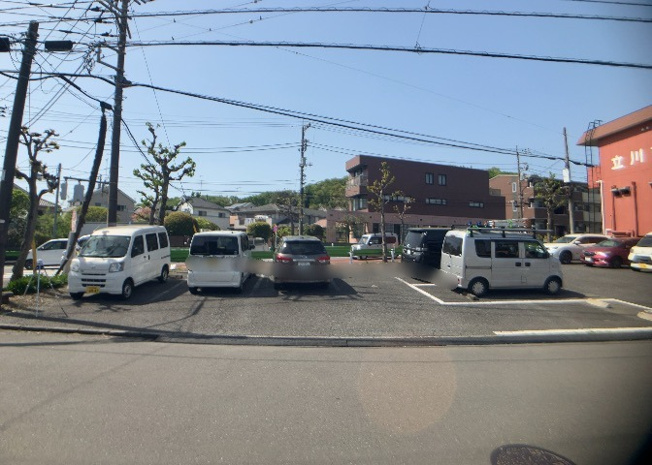 【展望】 | 桜や紅葉の名所に出かける人は多いと思いますが、家にいながら季節の移ろいを感じる生活を送りませんか？リビングや窓から見える景色が生活を彩るワンポイントに！現地から見える景色を堪能してみては如何でしょう。