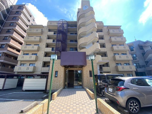 チサンマンション瓢箪山の現況写真|買い物施設等が近く便利な環境です！