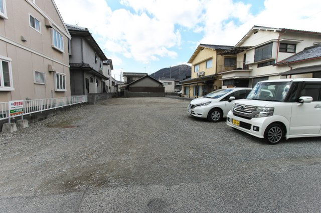 岩本駐車場（中新開）の駐車場