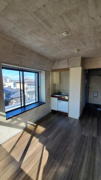 さいたま市浦和区本太２丁目の賃貸マンションの居間・リビング|参考写真です。