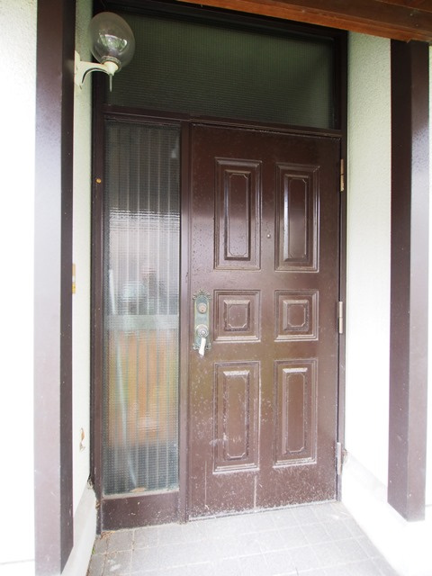 大久保町大窪戸建のエントランス