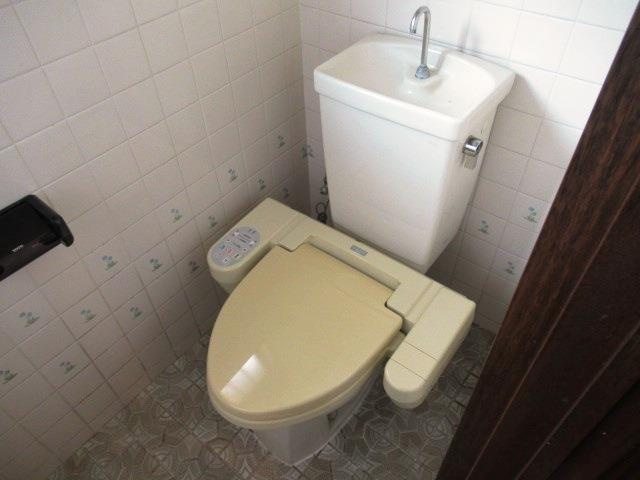 富士見が丘１丁目戸建のトイレ