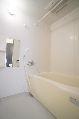 ヴィルドミールカメリアの浴室|浴室乾燥付☆