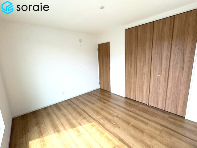 川越市的場　中古戸建の洋室