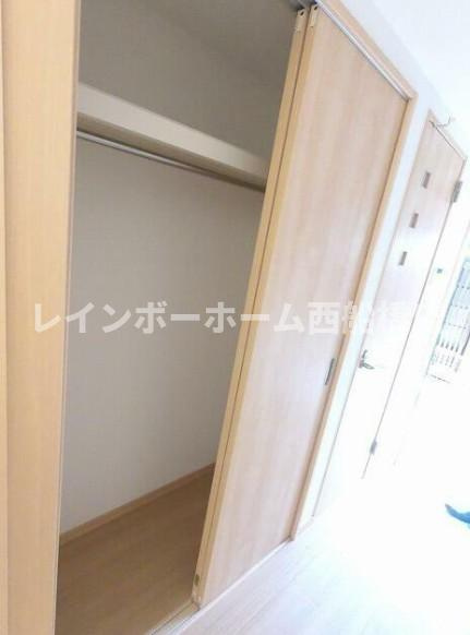 市川市本行徳のアパートの収納