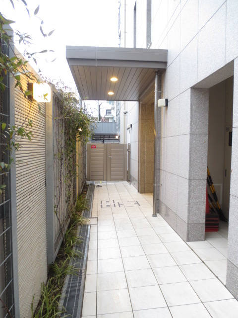 OHG長岡天神ビルのエントランス