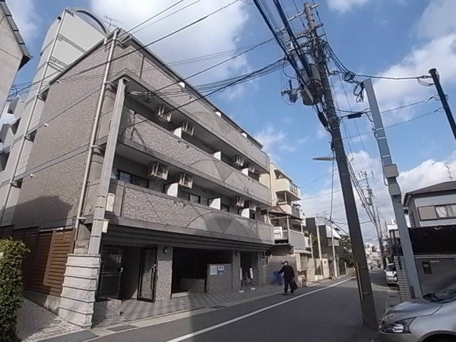 サウザー岡本の外観