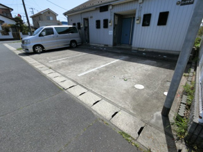【駐車場】