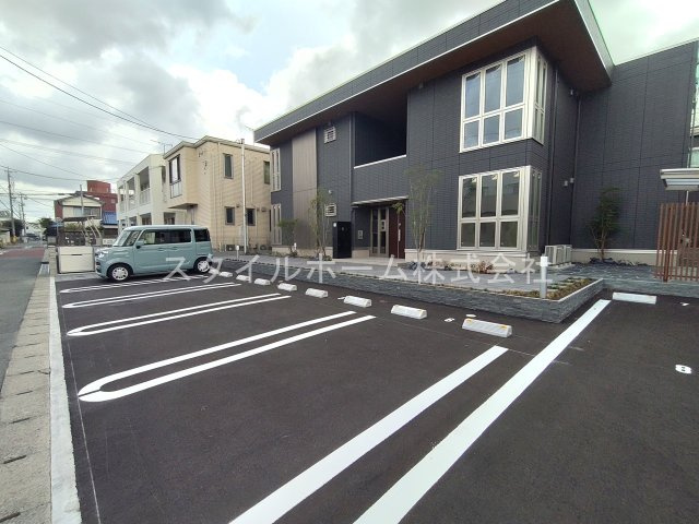 D-square東橋良町の駐車場