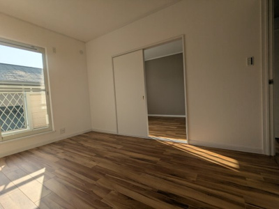 【洋室】 | 桂木２丁目　中古戸建 | 2部屋続き間も可能