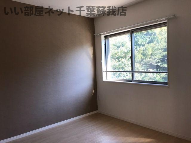 ユニヴァリィ　ミラドールＡの洋室|コンパクトで使いやすい洋室です