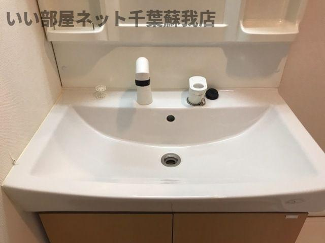 ユニヴァリィ　ミラドールＡの洗面所|ゆったりとスペースのある洗面所