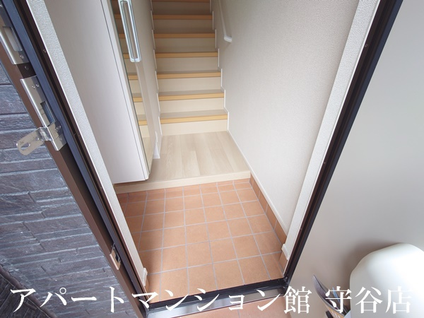 サニー　アヴニールの玄関