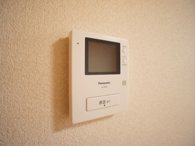 【セキュリティ】 | プロバンスM村井 | 訪問者の確認ができるTVドアホン付きです♪