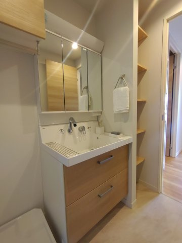 コーポ鈴弐番館の洗面所|モデルルームのため、家具家電はつきません。