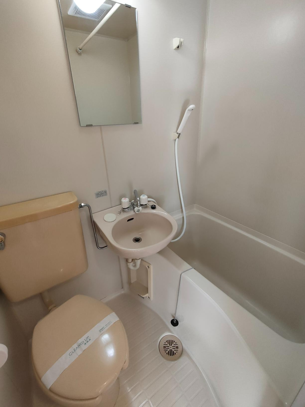 エステートピア高野の浴室