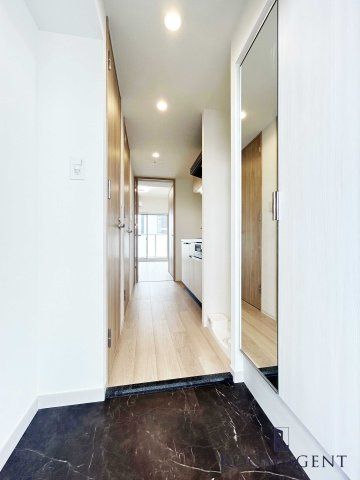 プレサンス太閤通ファシールの玄関