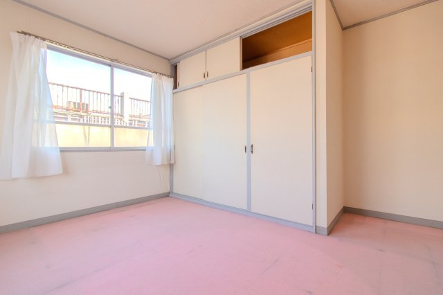 足利市伊勢町ビルの洋室