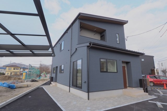 エストプレーヌC棟の外観