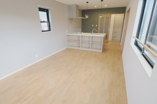 エストプレーヌC棟の居間・リビング